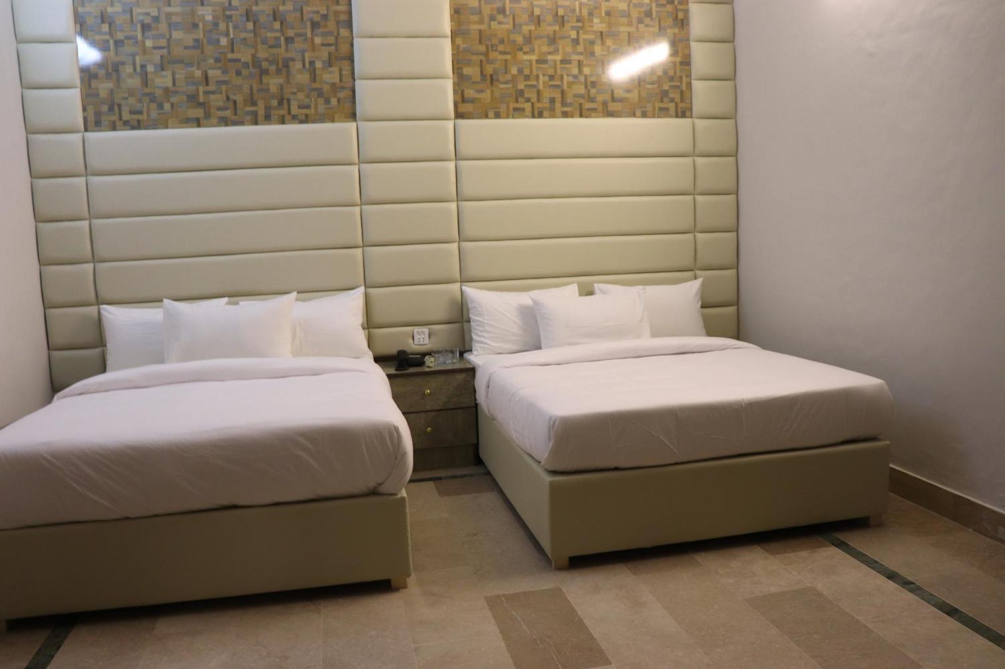 Hayat Grand Guest House Islamabad Zewnętrze zdjęcie